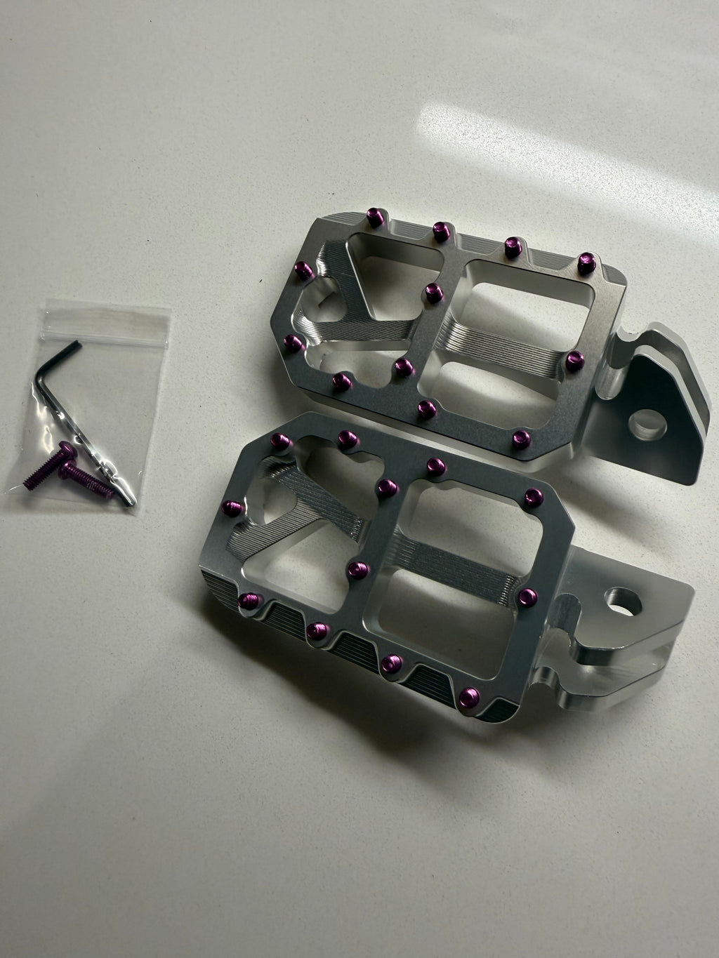 CMT Chrome MX pegs (Surron/Eride pro/Talaria)
